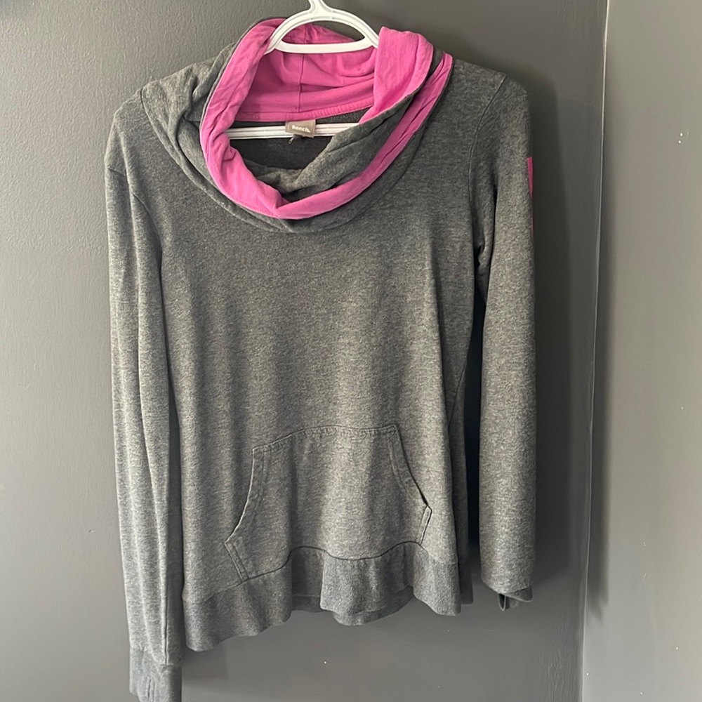 Cowl neck bench sweatshirt
